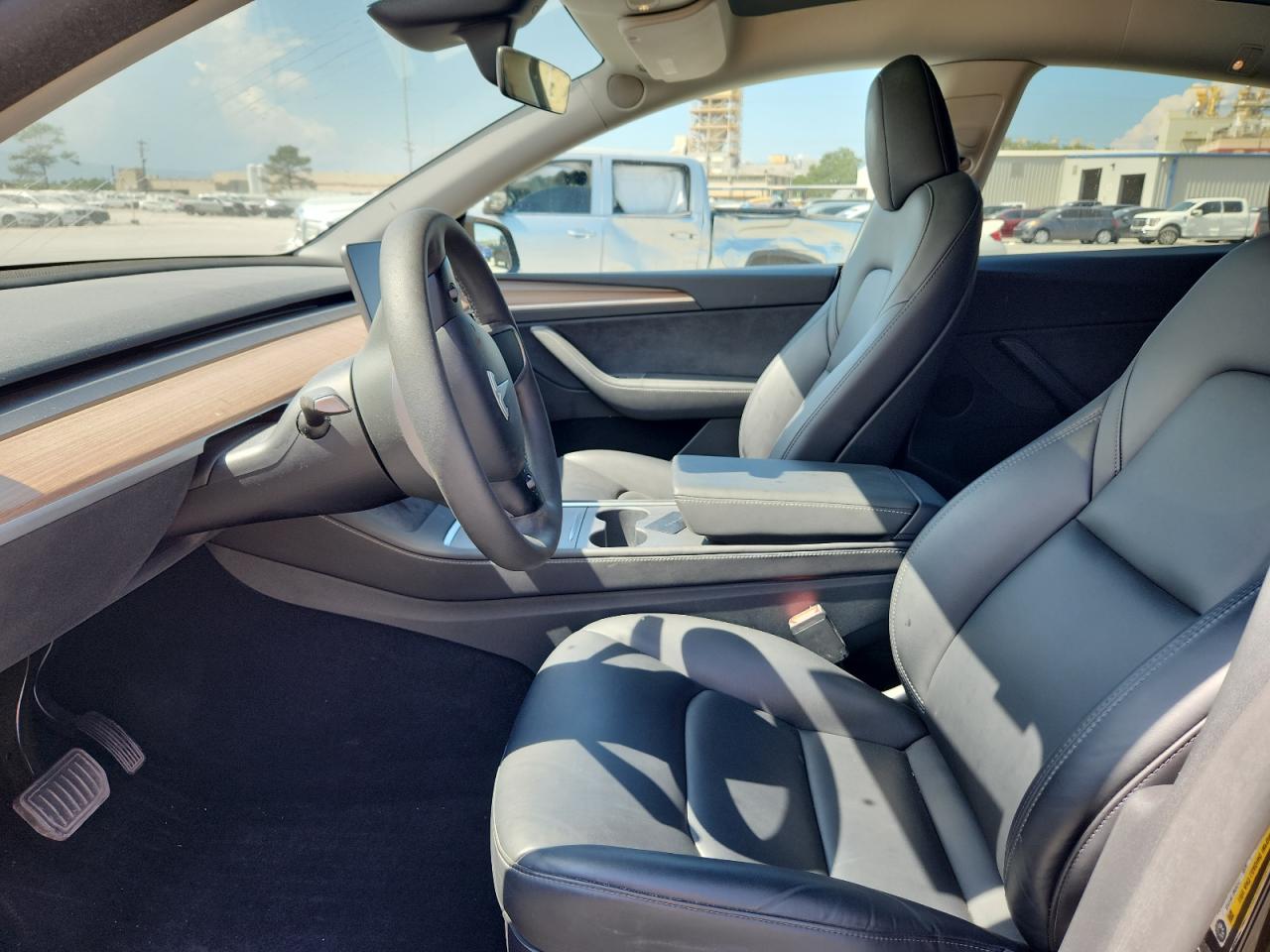 2025 Tesla Model Y VIN: 7SAYGAEE7SF245152 Lot: 80527575