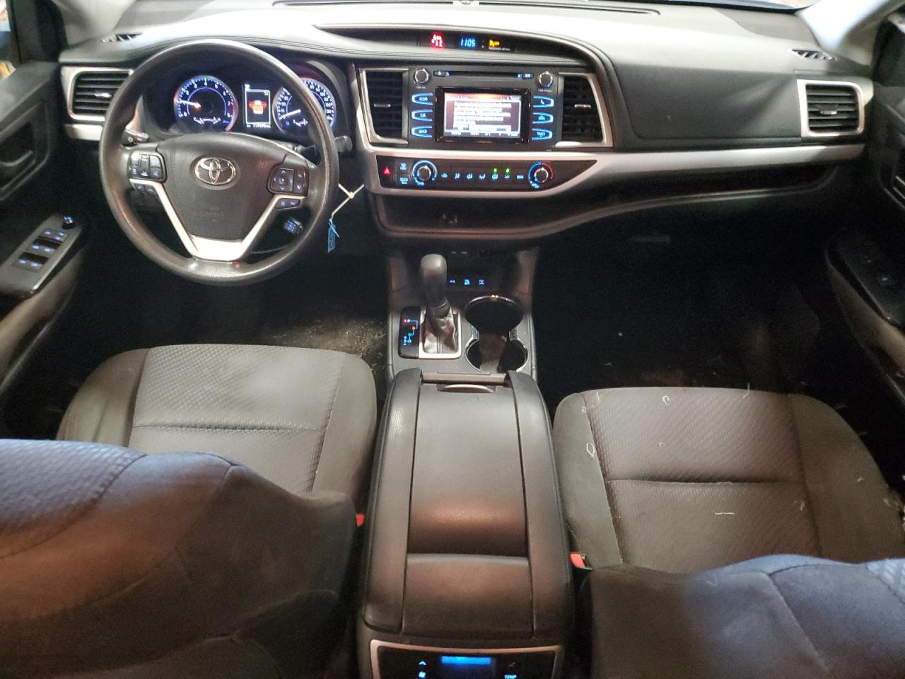 2019 Toyota Highlander Le VIN: 5TDBZRFH2KS999463 Lot: 71450875