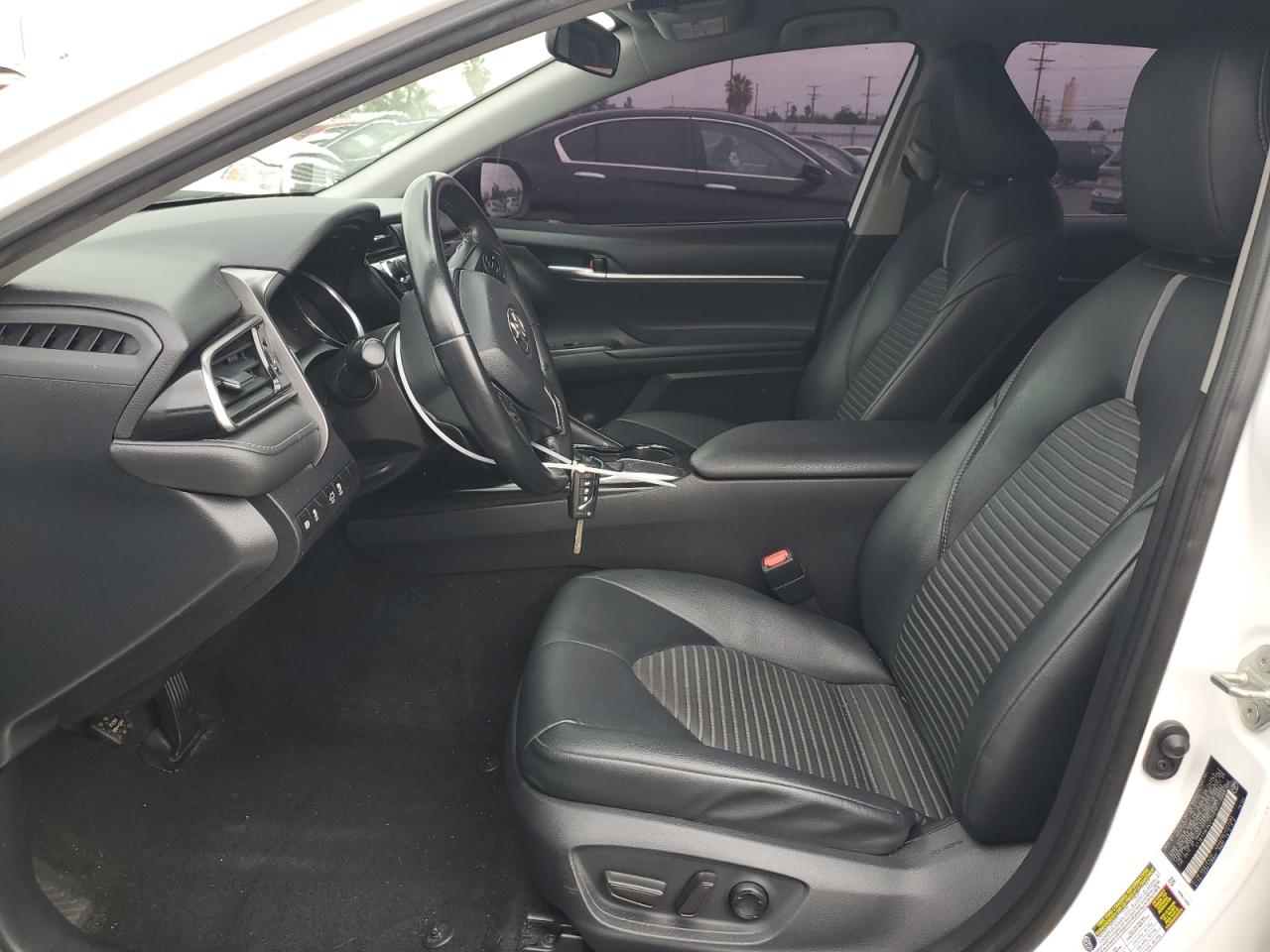 2019 Toyota Camry L VIN: 4T1B11HKXKU734010 Lot: 83762025