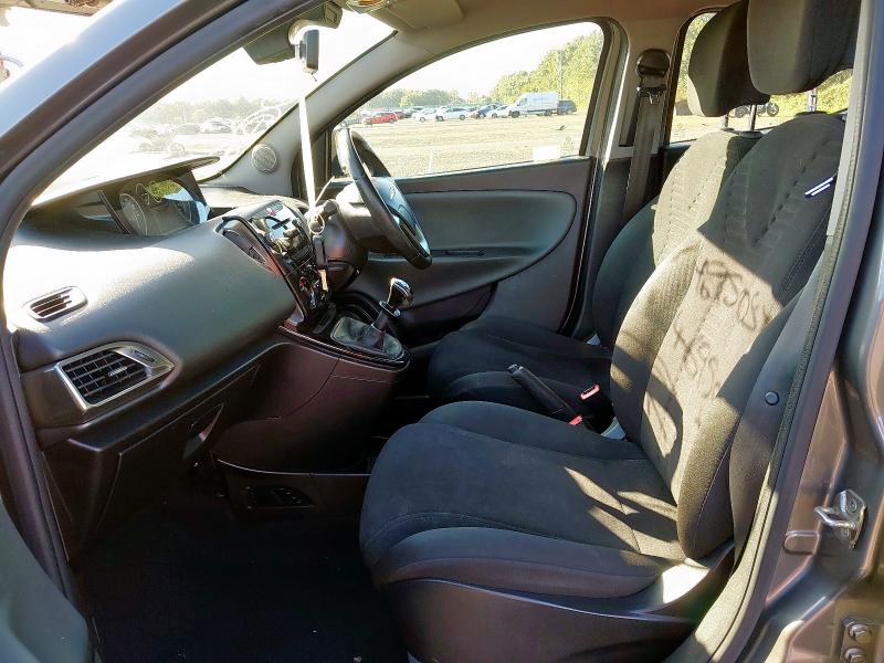 2014 CHRYSLER YPSILON SE 