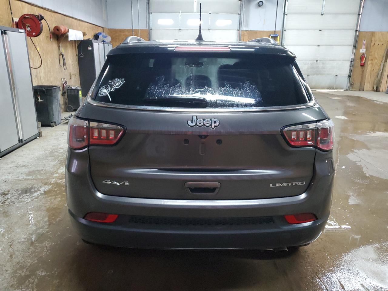 2018 Jeep Compass Limited VIN: 3C4NJDCB6JT135558 Lot: 69422495