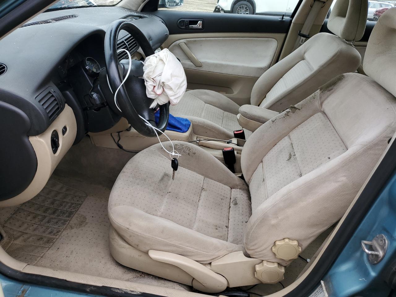 1999 Volkswagen Passat Gls VIN: WVWNA63B8XE517076 Lot: 80346405