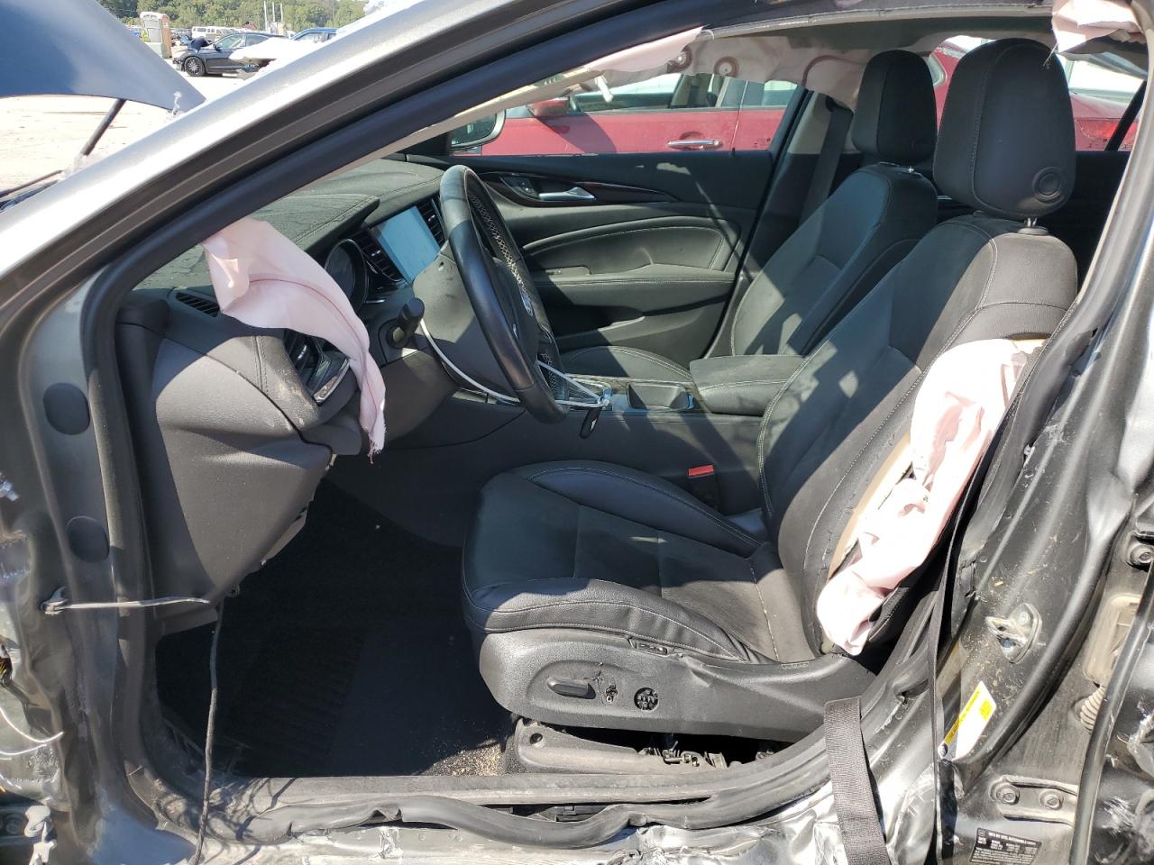 2018 Buick Regal Essence VIN: W04GP6SX3J1050789 Lot: 80715455