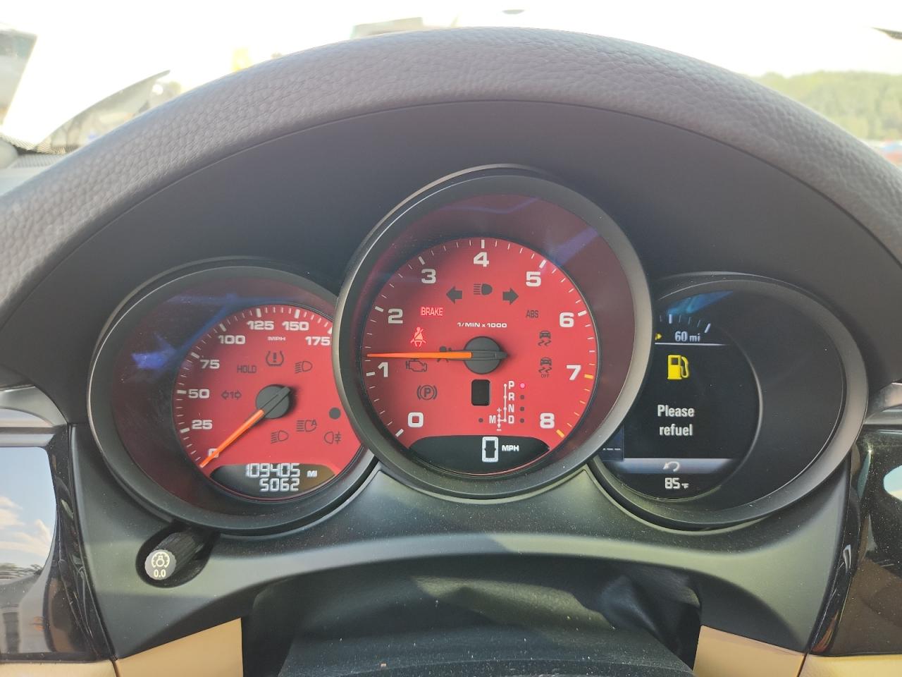 2017 Porsche Macan VIN: WP1AA2A56HLB83355 Lot: 80857925