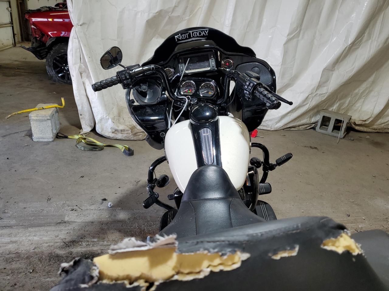 2018 Harley-Davidson Fltrxs Road Glide Special VIN: 1HD1KTC18JB629627 Lot: 71780755