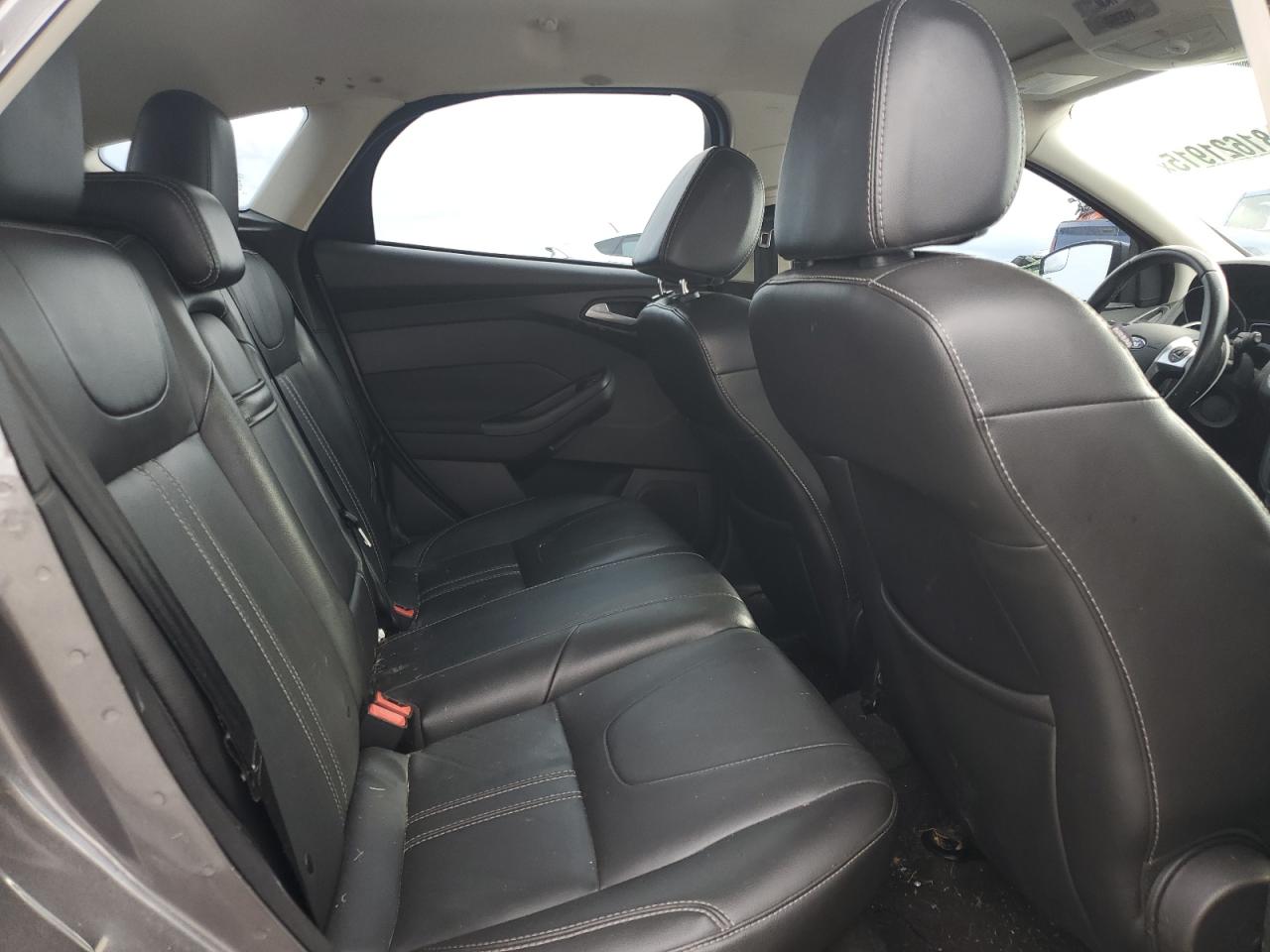 2013 Ford Focus Titanium VIN: 1FADP3N28DL295240 Lot: 81621915