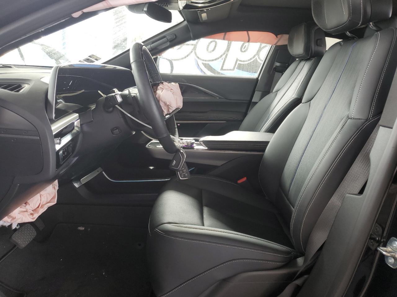 2024 Cadillac Lyriq Luxury VIN: 1GYKPRRKXRZ127953 Lot: 92885585