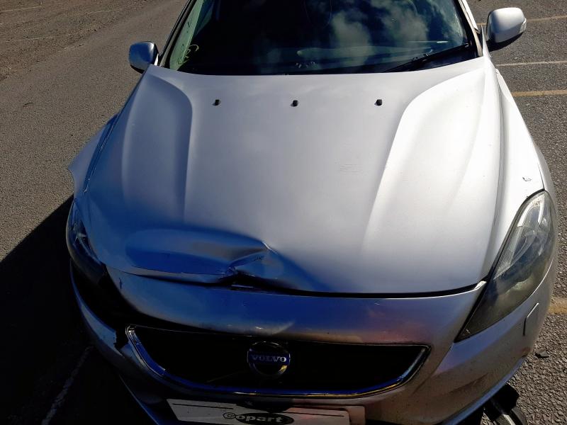 2015 VOLVO V40 ES