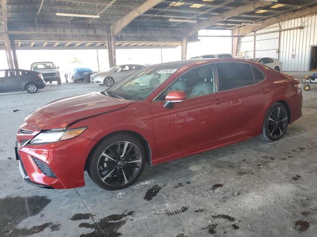  TOYOTA CAMRY 2019 Красный