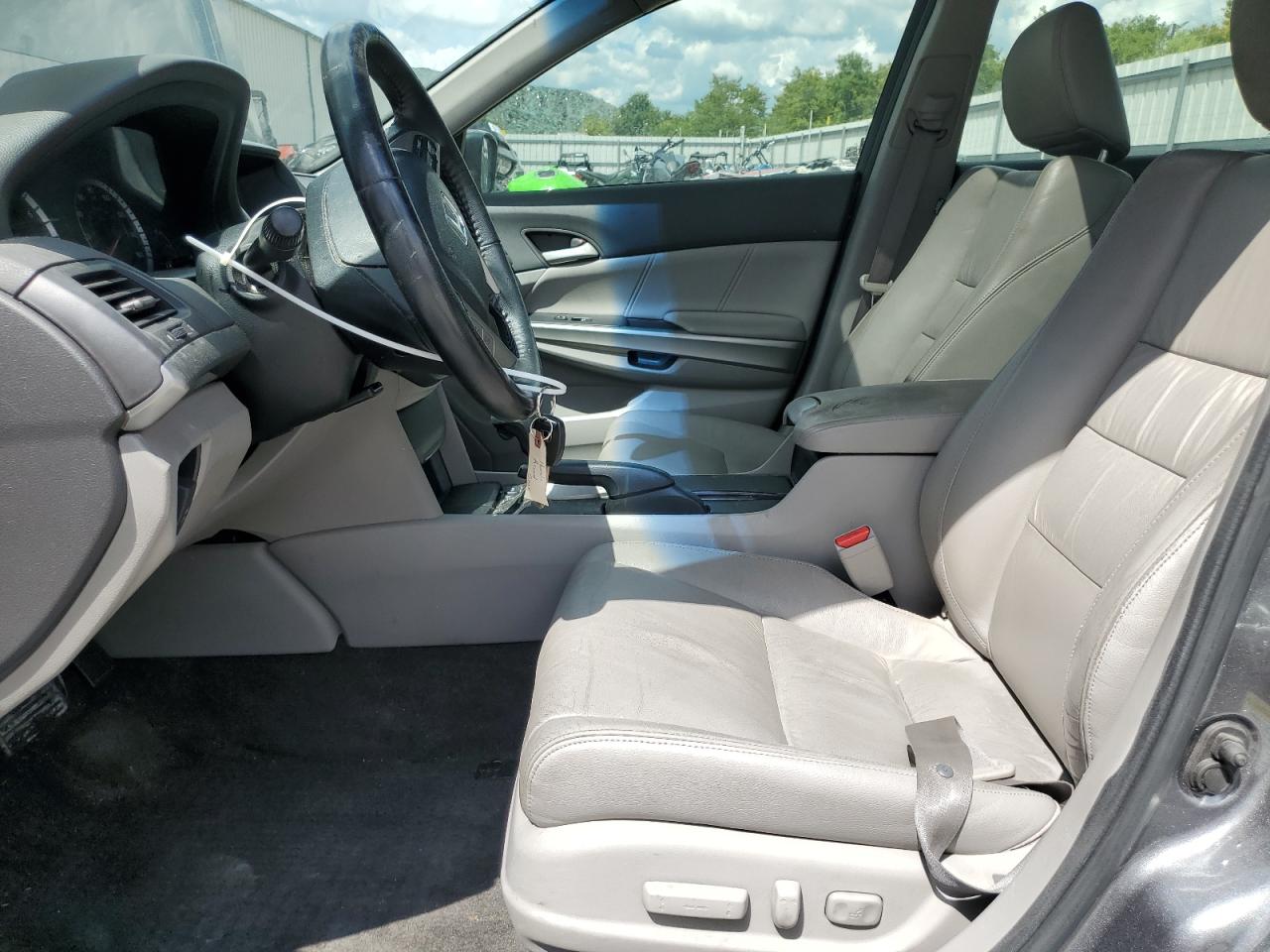 2010 Honda Accord Exl VIN: 1HGCP2F8XAA170929 Lot: 71097295