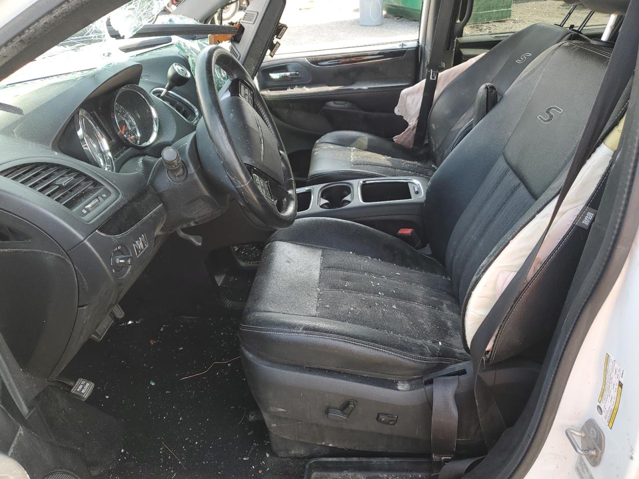 2016 Chrysler Town & Country S VIN: 2C4RC1HG2GR269218 Lot: 68155955