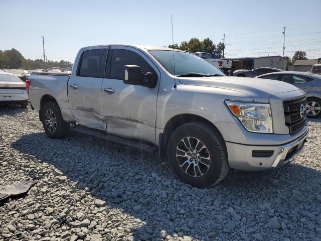  NISSAN TITAN 2020 Серебристый