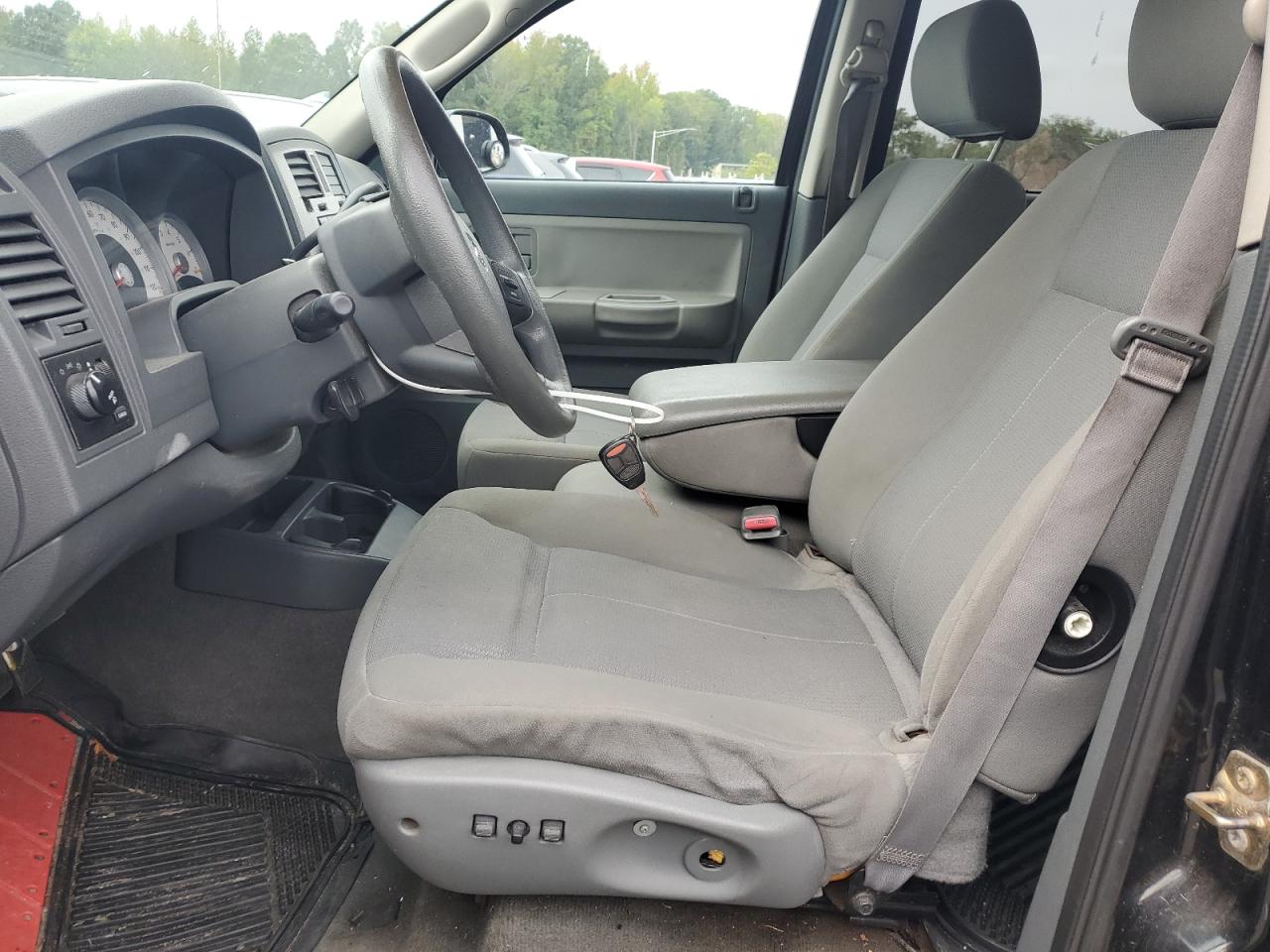 2006 Dodge Dakota Quad Slt VIN: 1D7HW48N66S645411 Lot: 81369655