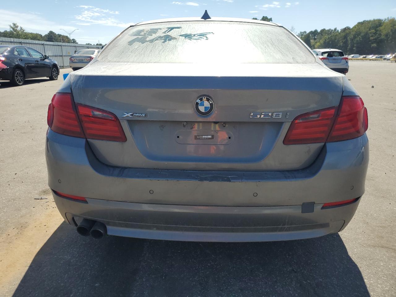 2013 BMW 528 Xi VIN: WBAXH5C54DD113585 Lot: 83835875