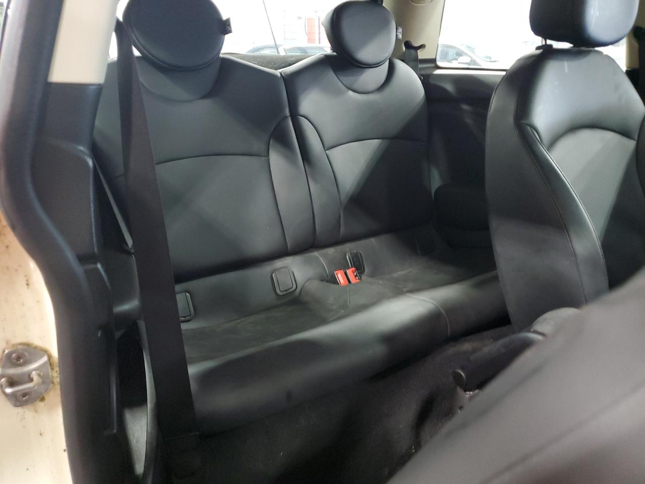 2011 Mini Cooper VIN: WMWSU3C50BT099519 Lot: 83837655