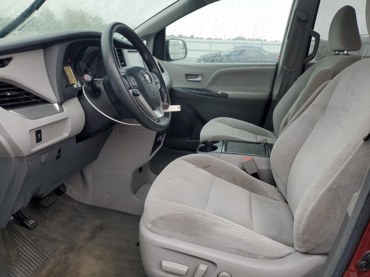 2015 Toyota Sienna Le VIN: 5TDJK3DC5FS101755 Lot: 83938605