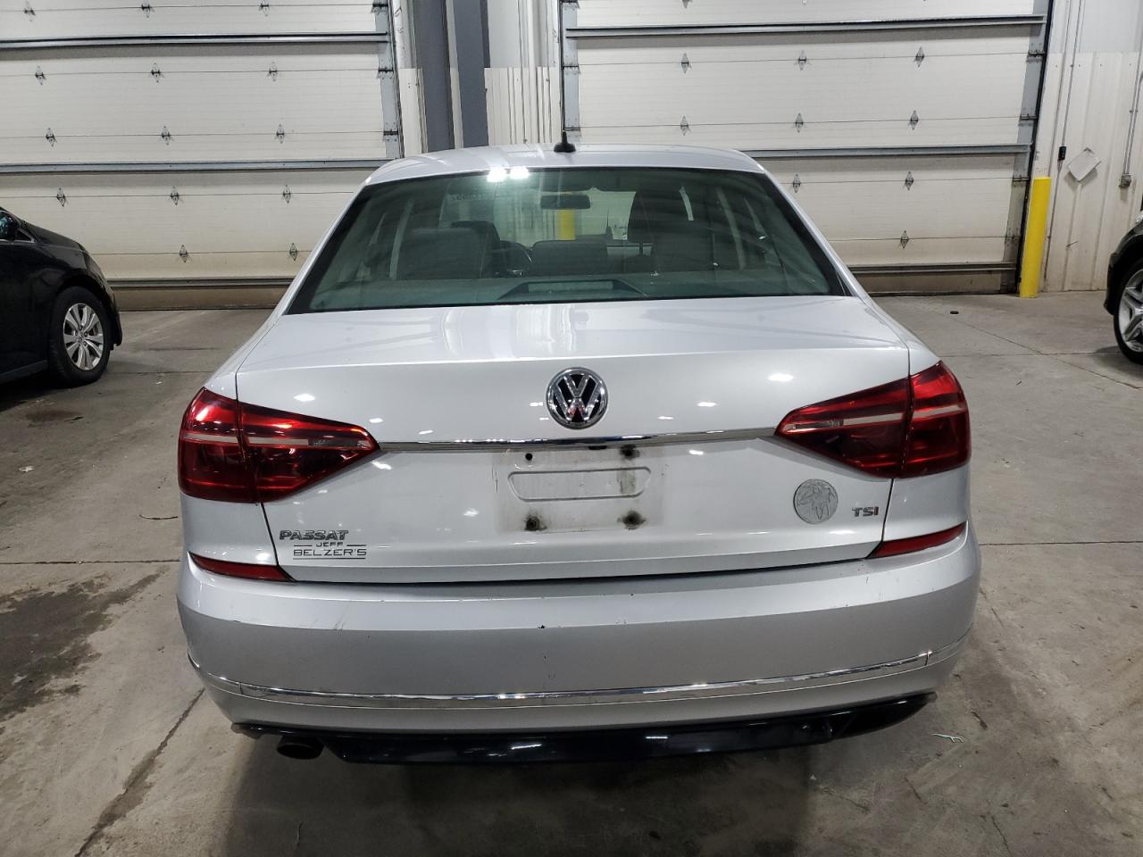 2017 Volkswagen Passat R-Line VIN: 1VWDT7A33HC058783 Lot: 71551365