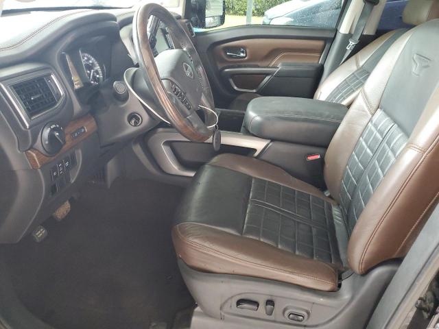 Pickups NISSAN TITAN 2016 Czarny