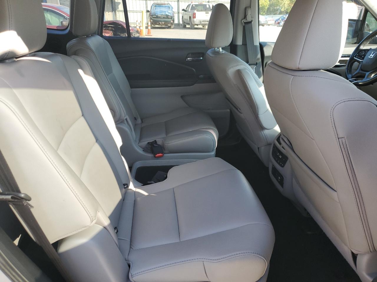 2021 Honda Pilot Touring VIN: 5FNYF6H65MB055578 Lot: 81139465