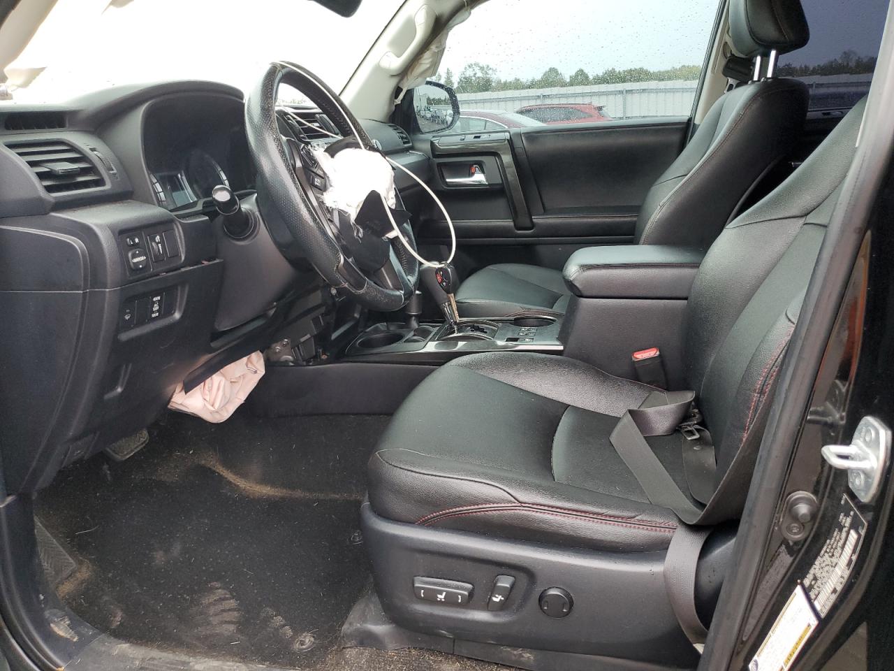 2015 Toyota 4Runner Sr5/Sr5 Premium VIN: JTEBU5JR4F5228775 Lot: 81847595