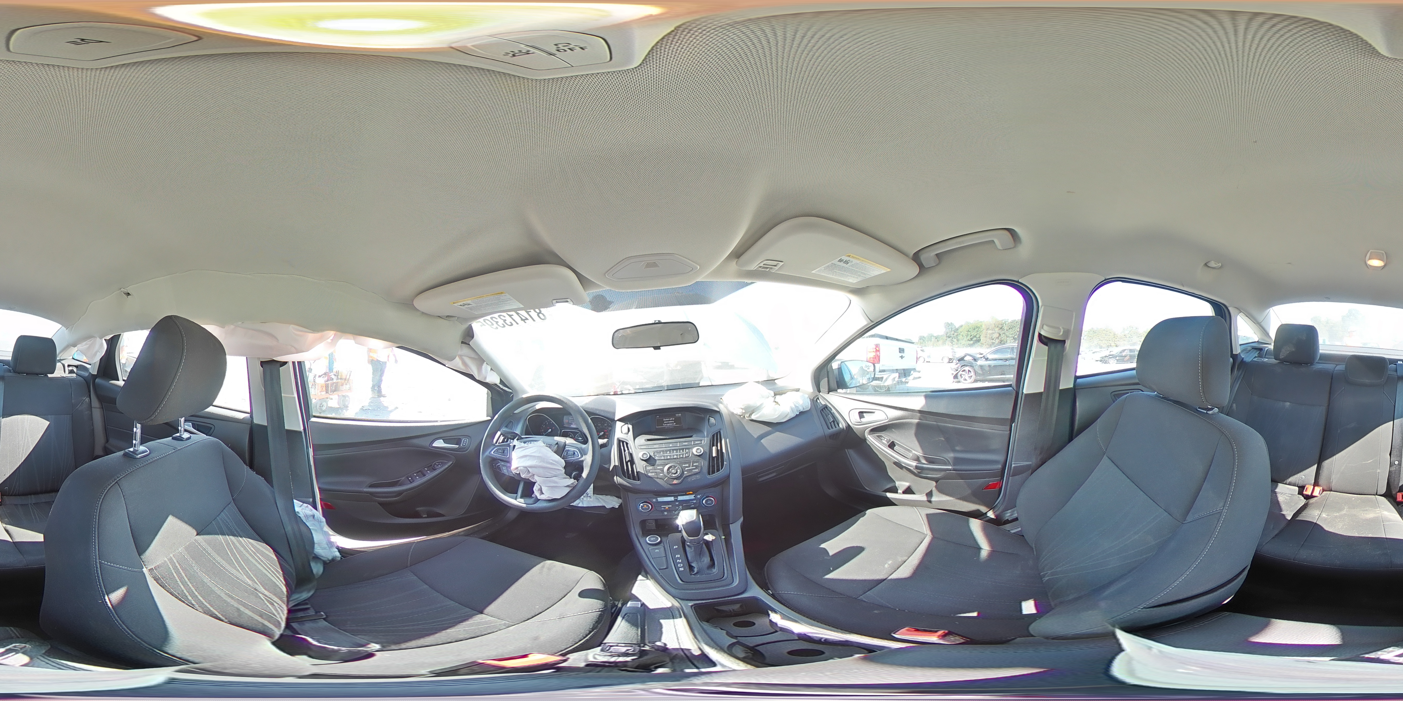 2016 Ford Focus Se VIN: 1FADP3FE2GL207165 Lot: 81413395