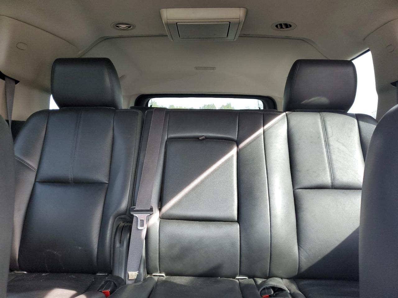 2013 Chevrolet Suburban K1500 Lt VIN: 1GNSKJE73DR134704 Lot: 84741745