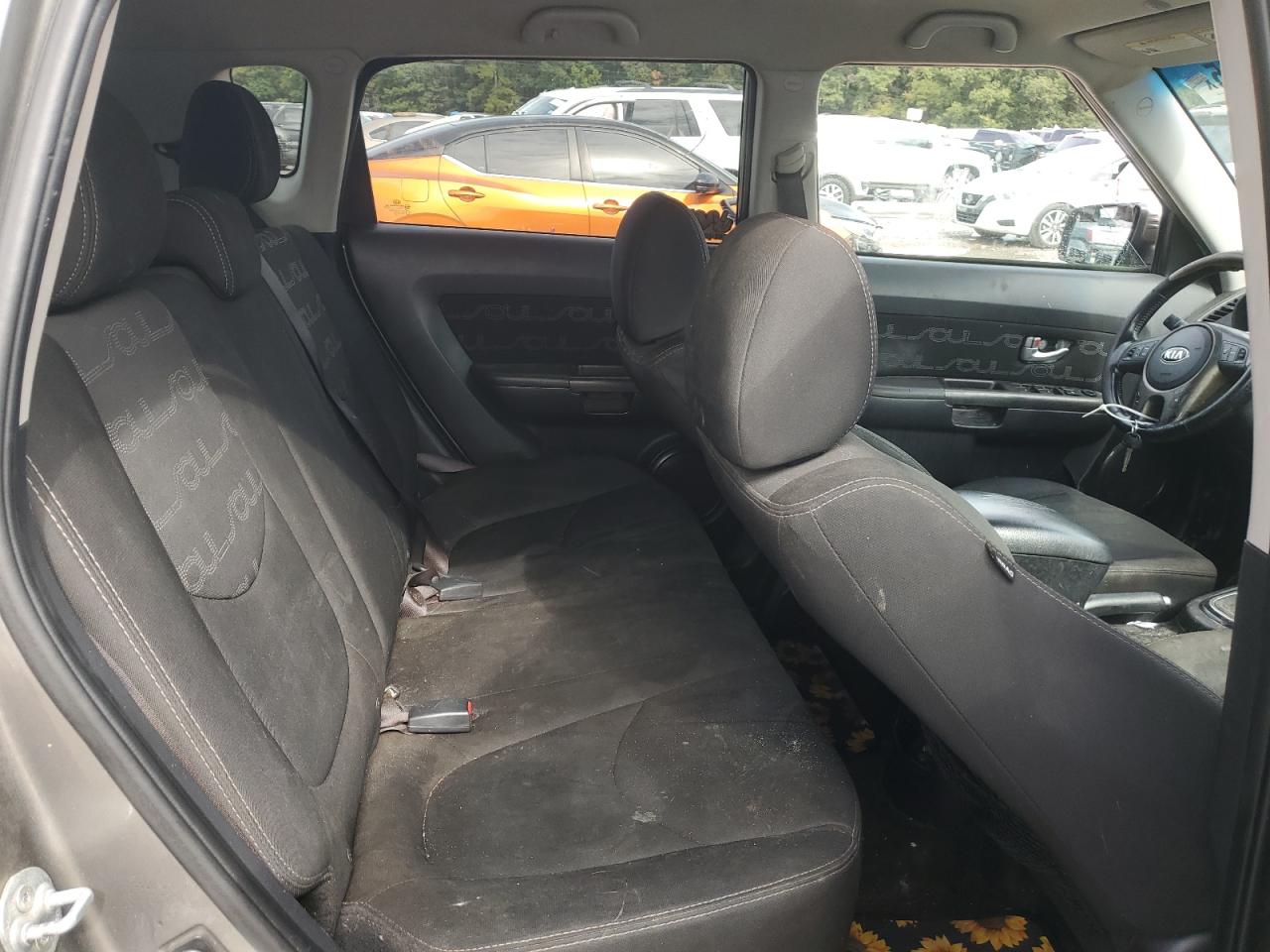 2013 Kia Soul + VIN: KNDJT2A61D7541470 Lot: 83987825