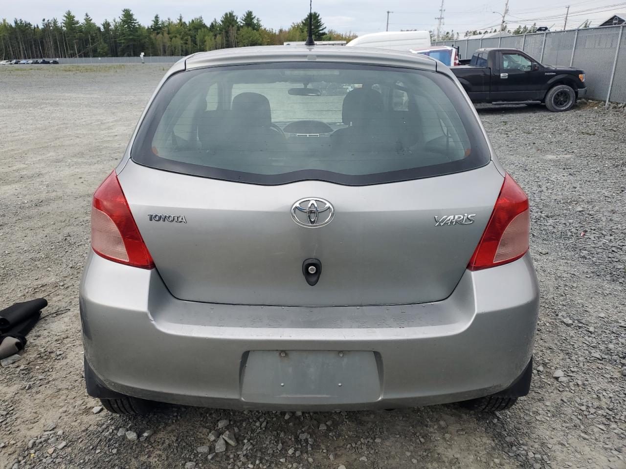 2008 Toyota Yaris VIN: JTDJT923X85218792 Lot: 81251575