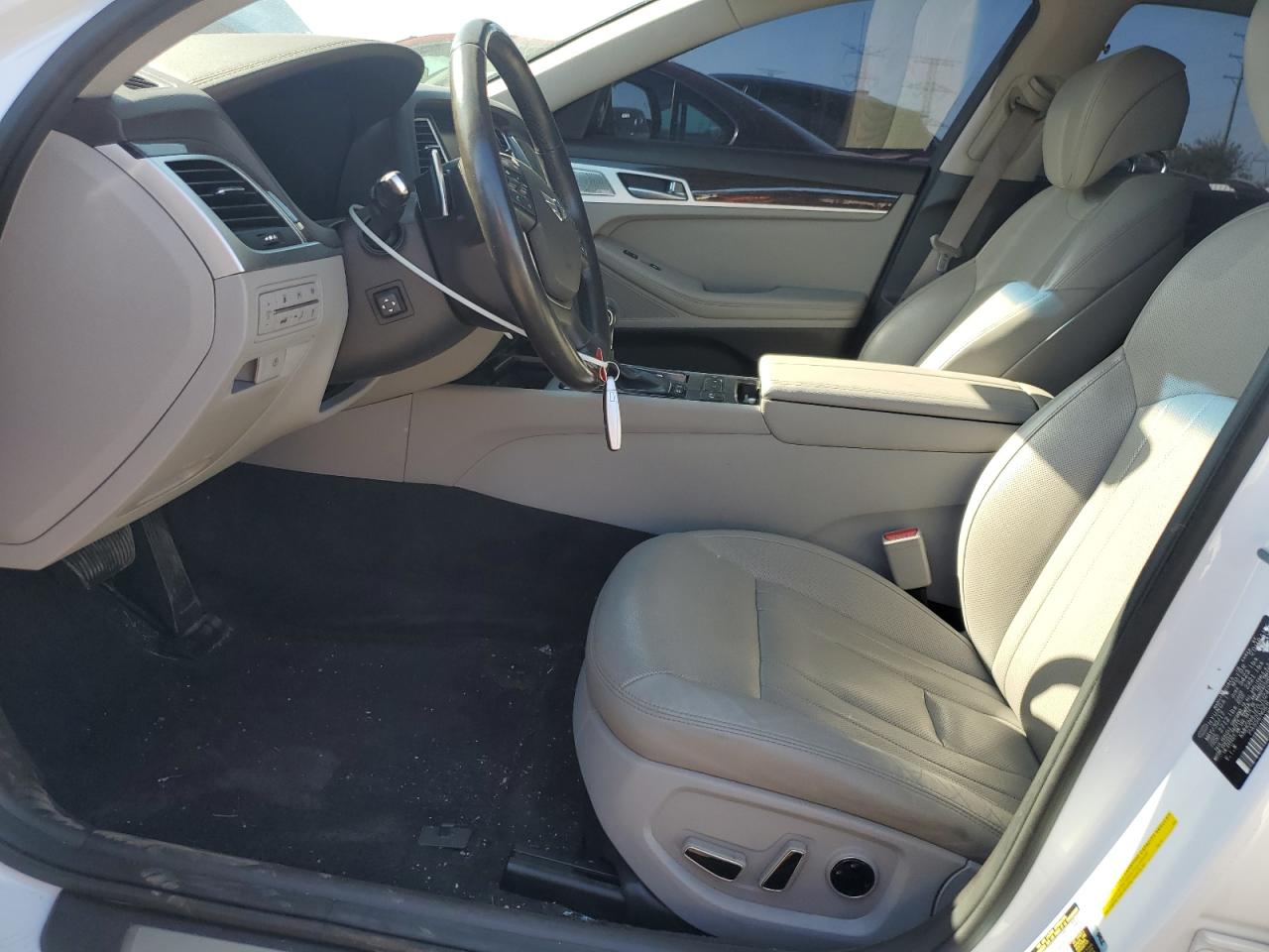 2018 Genesis G80 Base VIN: KMHGN4JE0JU240219 Lot: 70694125