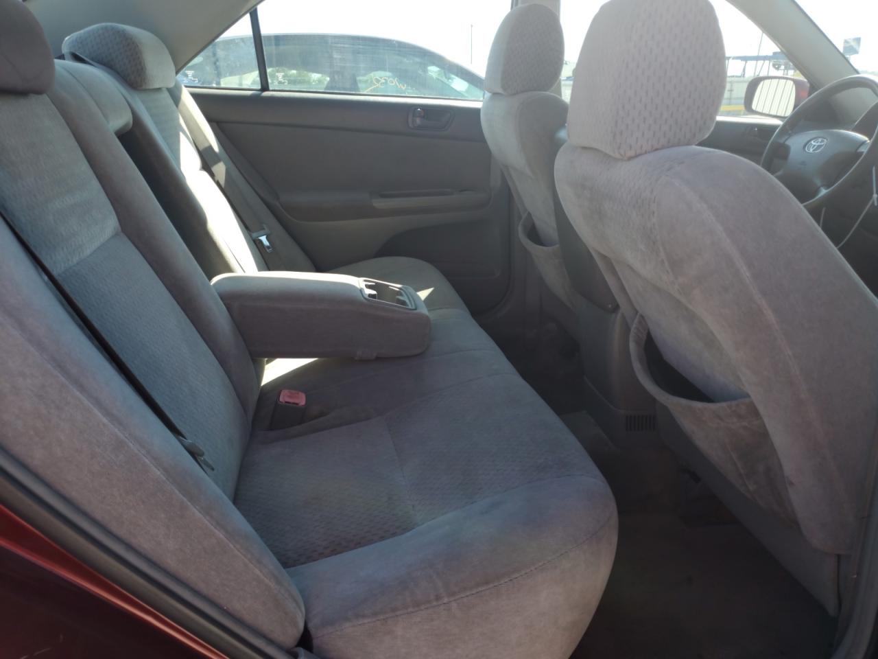 2004 Toyota Camry Le VIN: 4T1BE32K34U315833 Lot: 71597355