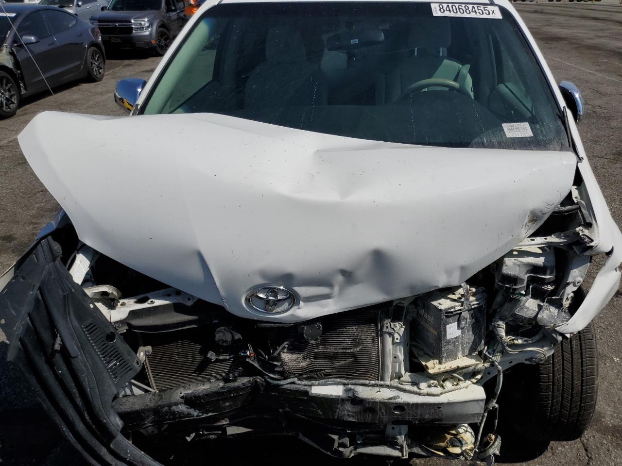 2011 Toyota Sienna Base VIN: 5TDKA3DC3BS003468 Lot: 84068455