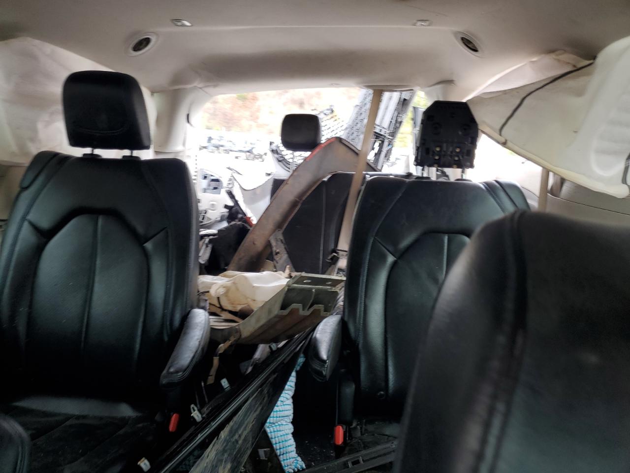 2021 Chrysler Pacifica Touring L VIN: 2C4RC1BG2MR601095 Lot: 84003655