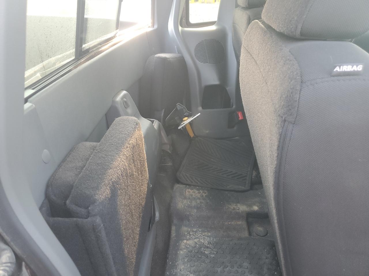 2010 Ford Ranger Super Cab VIN: 1FTLR4FE7APA70701 Lot: 81605625