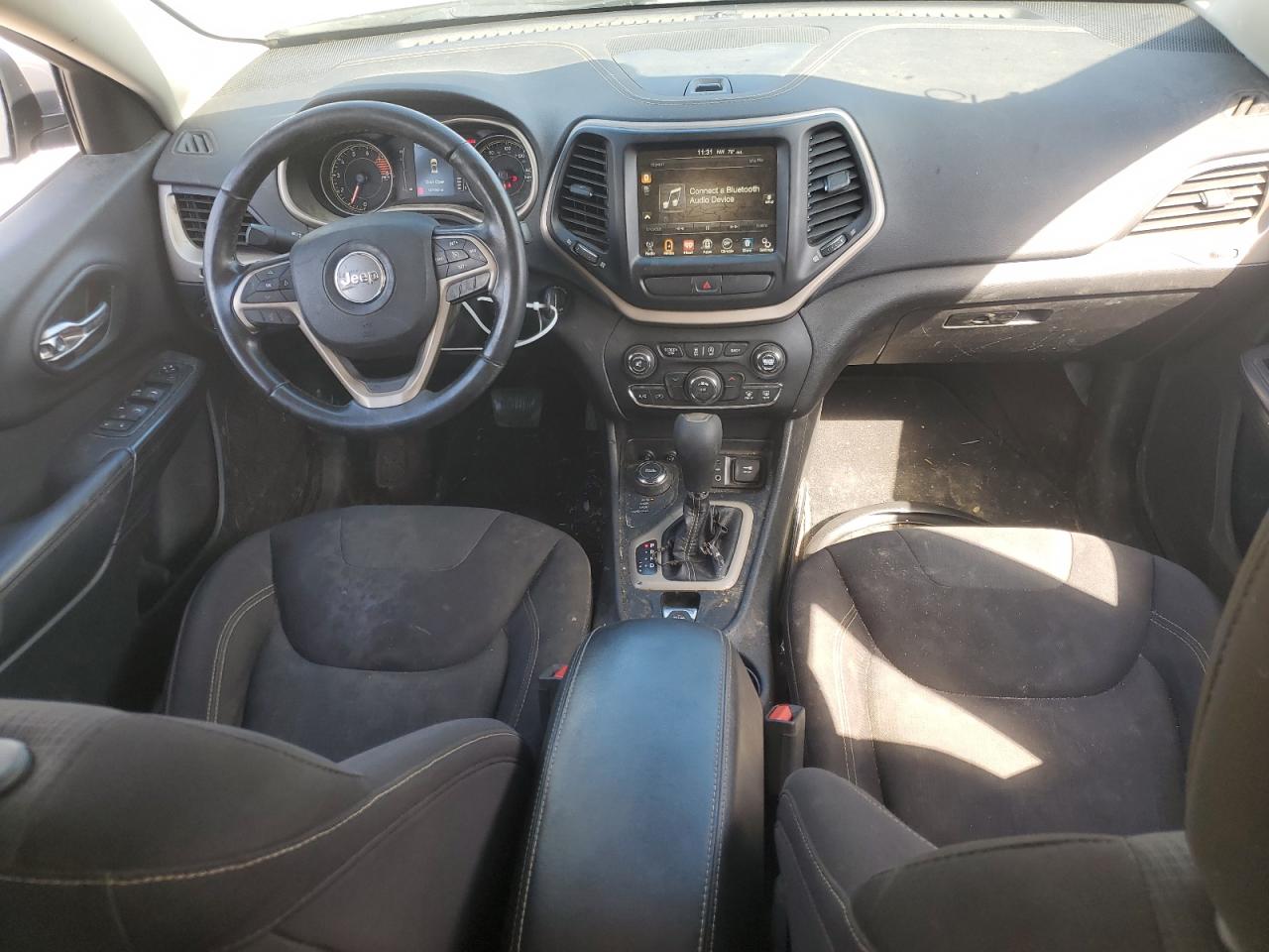 2017 Jeep Cherokee Latitude VIN: 1C4PJMCS4HW513616 Lot: 81826115