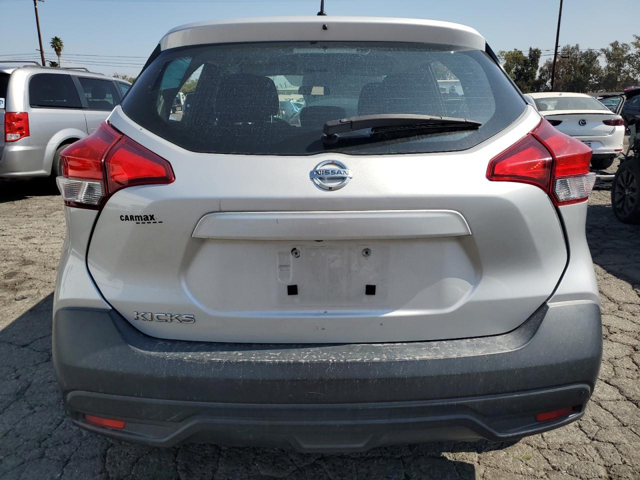 2018 Nissan Kicks S VIN: 3N1CP5CU7JL515055 Lot: 83833775