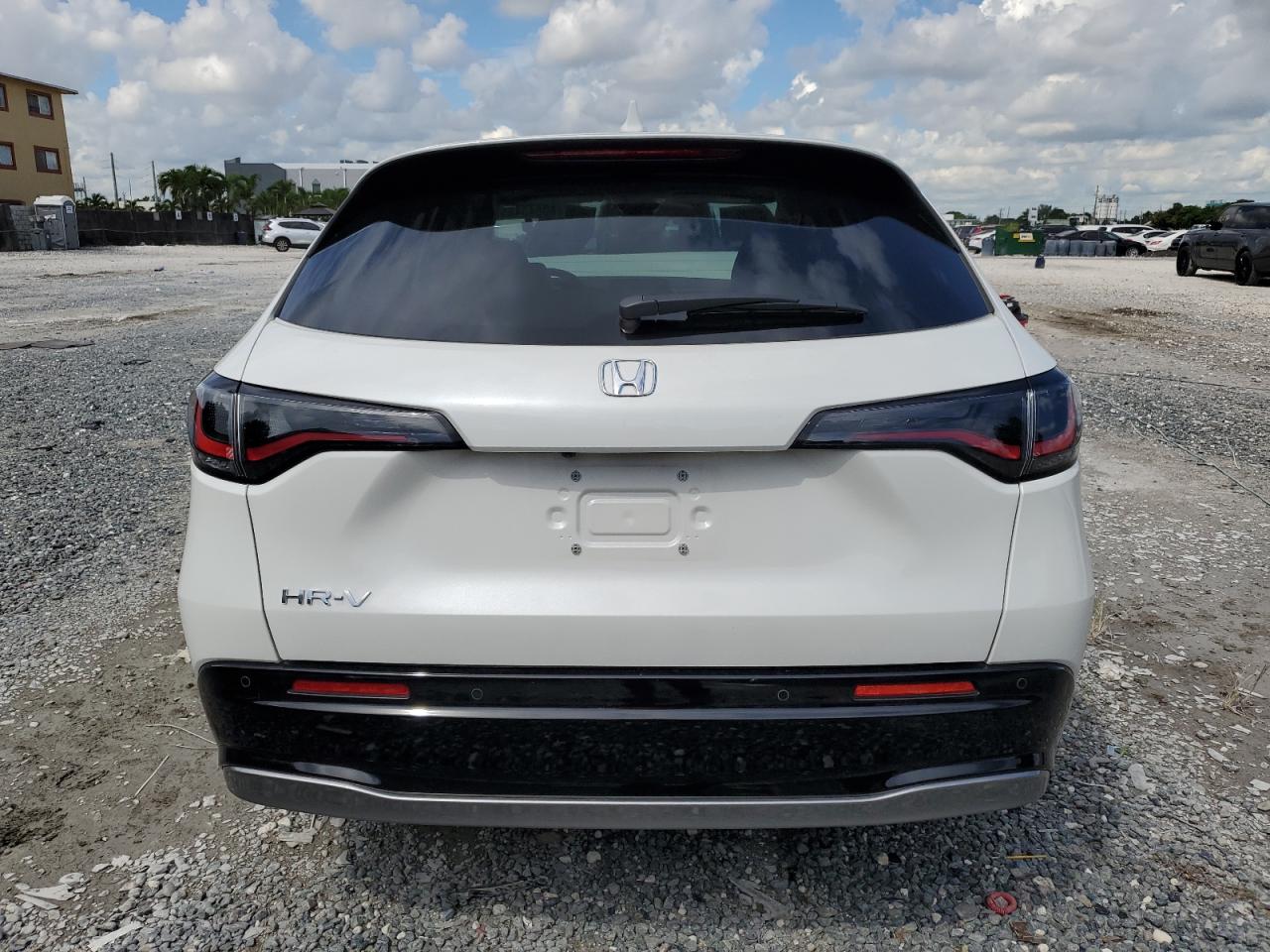2025 Honda Hr-V Exl VIN: 3CZRZ1H71SM704402 Lot: 80843465