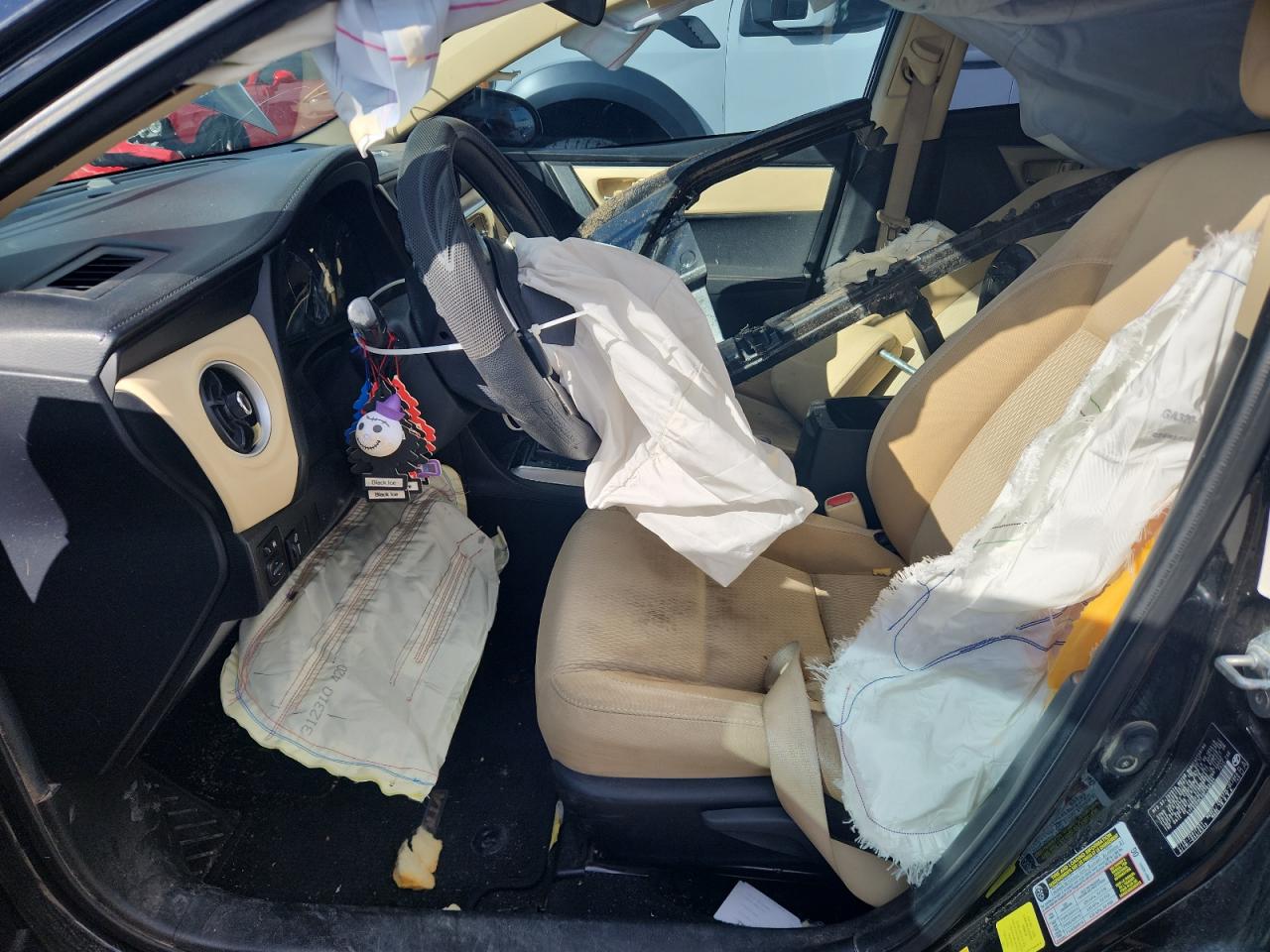 2017 Toyota Corolla L VIN: 5YFBURHEXHP703494 Lot: 81964515