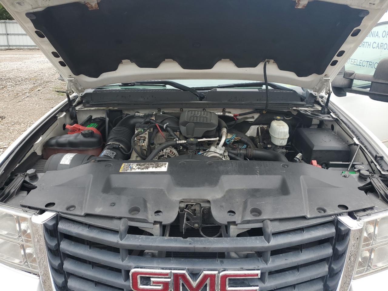 2008 GMC Sierra K3500 VIN: 1GTJK39618E138989 Lot: 81146195