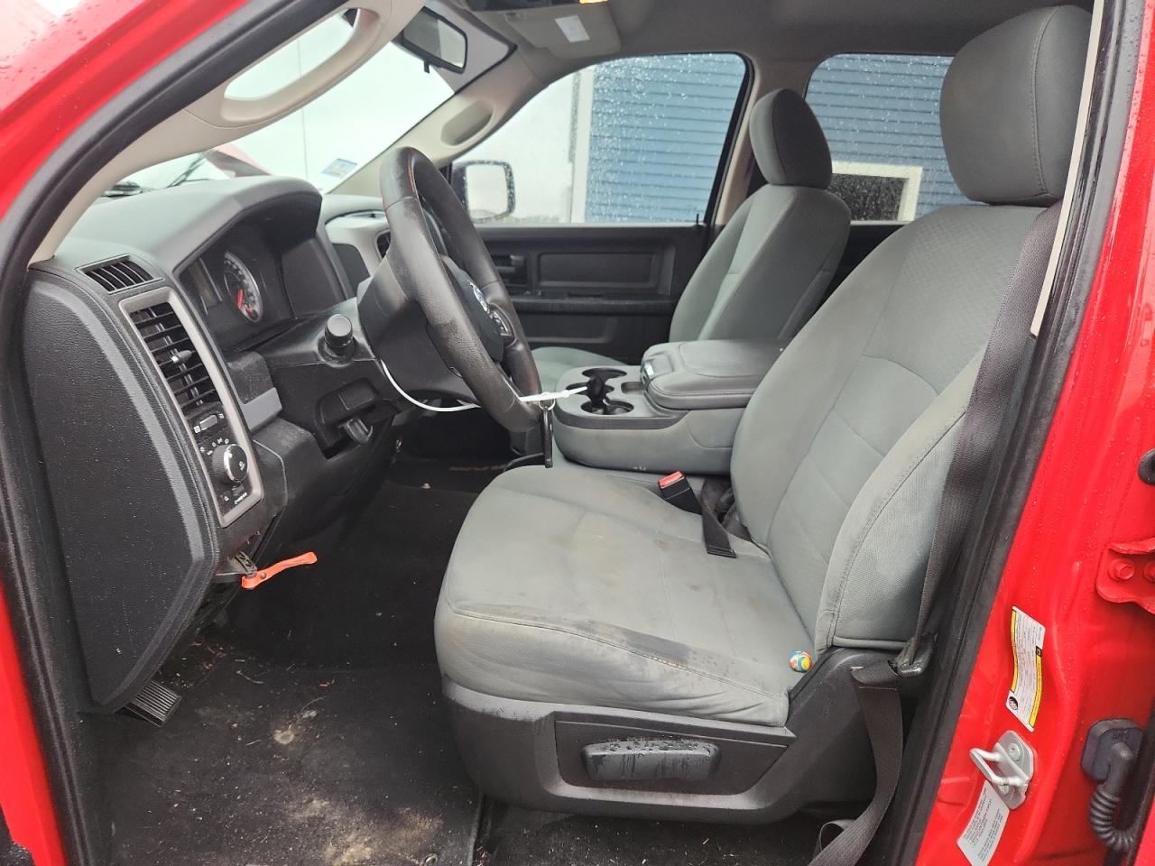 2016 Ram 1500 St VIN: 3C6RR7KT9GG121703 Lot: 83835125