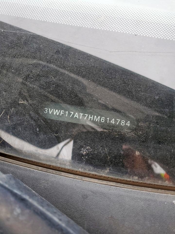 2017 Volkswagen Beetle 1.8T VIN: 3VWF17AT7HM614784 Lot: 84355575