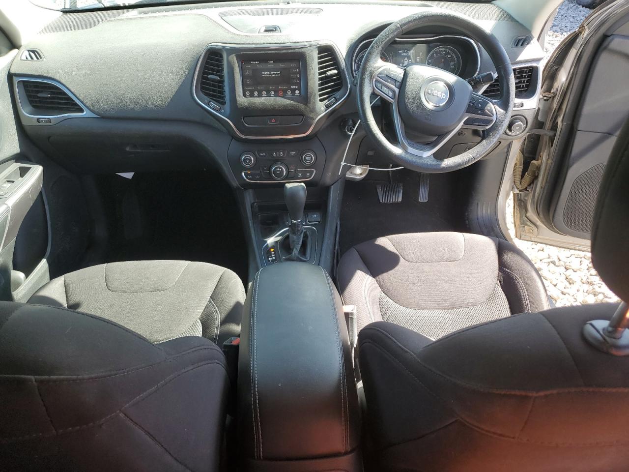 2019 Jeep Cherokee Latitude VIN: 1C4PJLCB2KD297875 Lot: 84467735