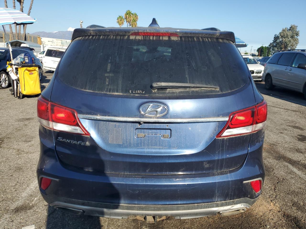 2017 Hyundai Santa Fe Se VIN: KM8SM4HF9HU195948 Lot: 83856405