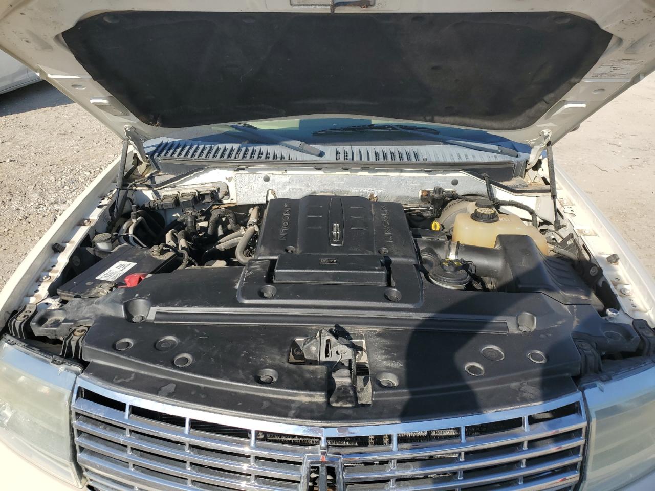 2007 Lincoln Navigator L VIN: 5LMFL28527LJ23202 Lot: 83864425
