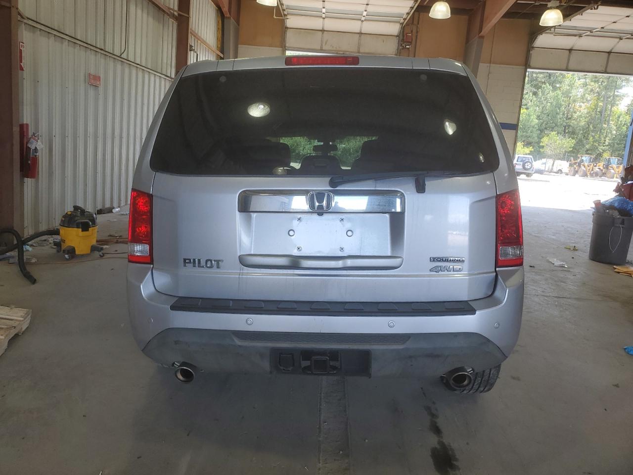 2015 Honda Pilot Touring VIN: 5FNYF4H98FB055169 Lot: 80075885