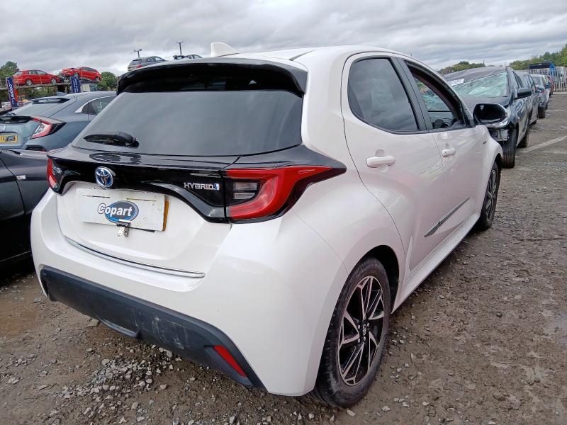 2021 TOYOTA YARIS DESIGN HEV CVT 