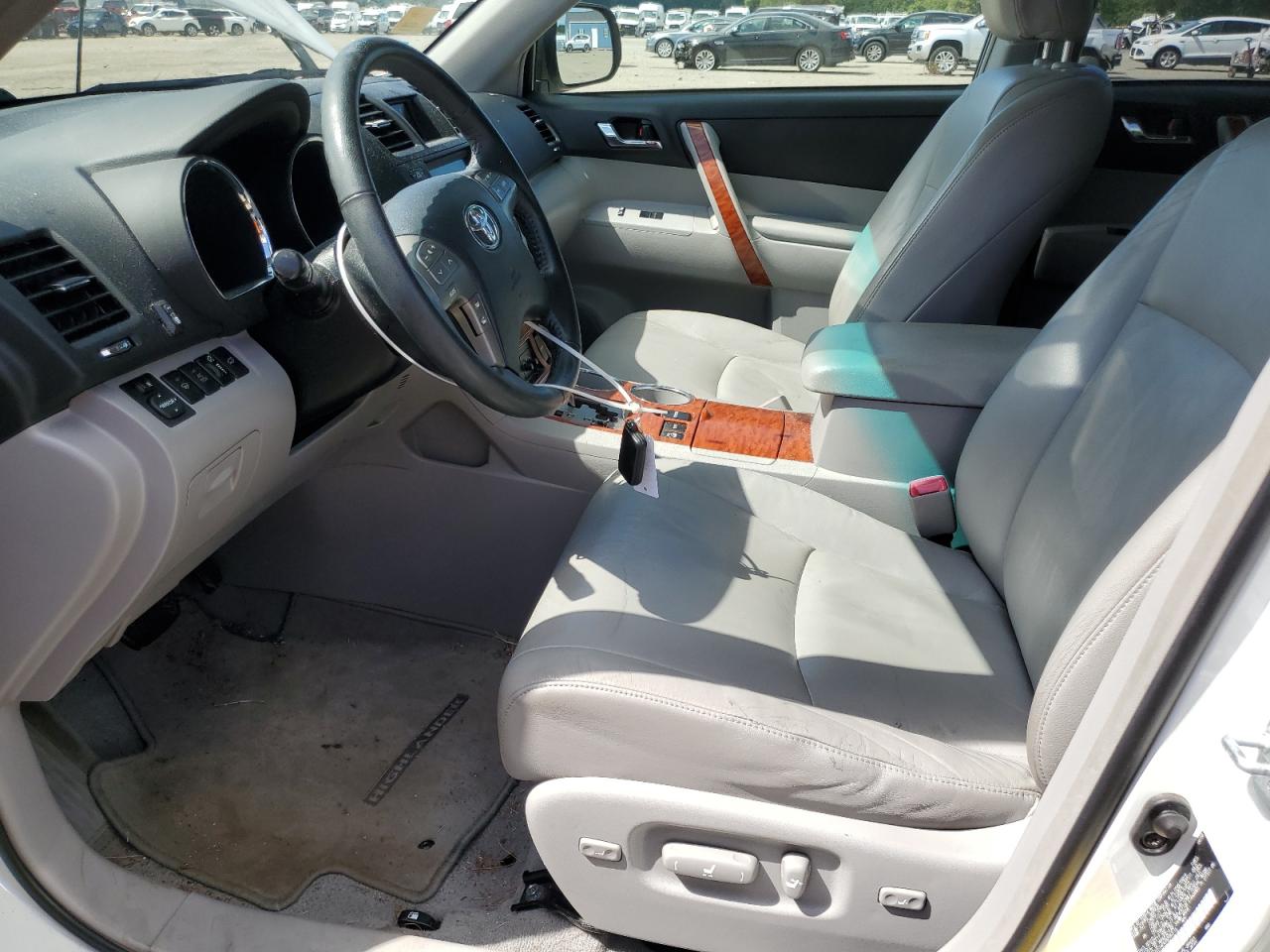 2008 Toyota Highlander Limited VIN: JTEES42A282083116 Lot: 71022535