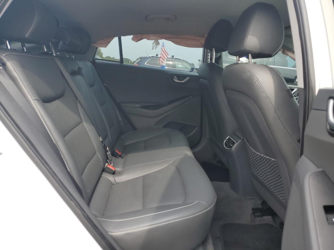 2017 Hyundai Ioniq Limited VIN: KMHC85LH3HU013975 Lot: 82031555