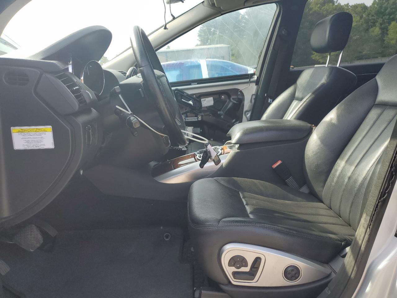 2006 Mercedes-Benz R 500 VIN: 4JGCB75E96A020833 Lot: 81700915