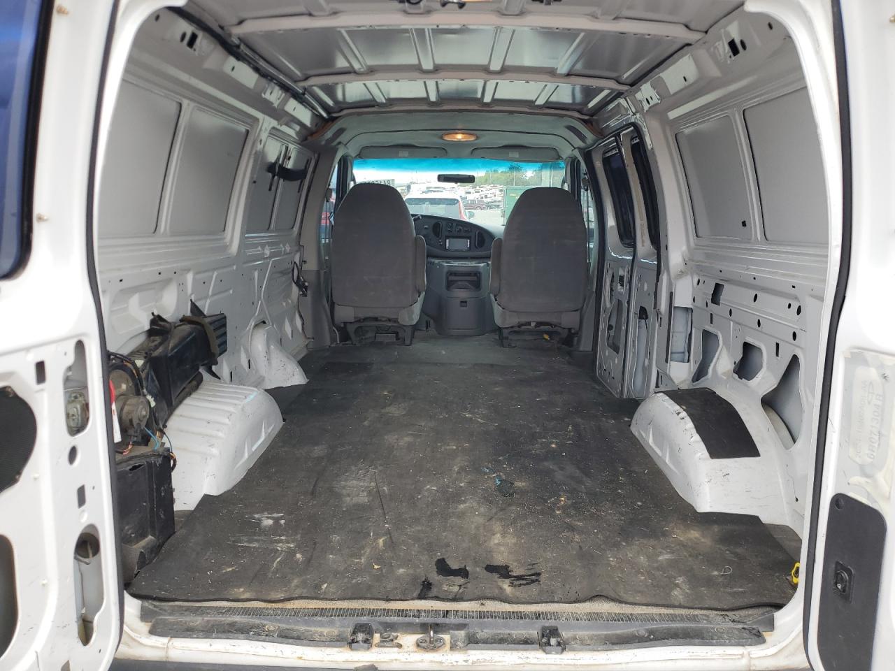 2005 Ford Econoline E250 Van VIN: 1FTNE24L15HA25022 Lot: 84169975