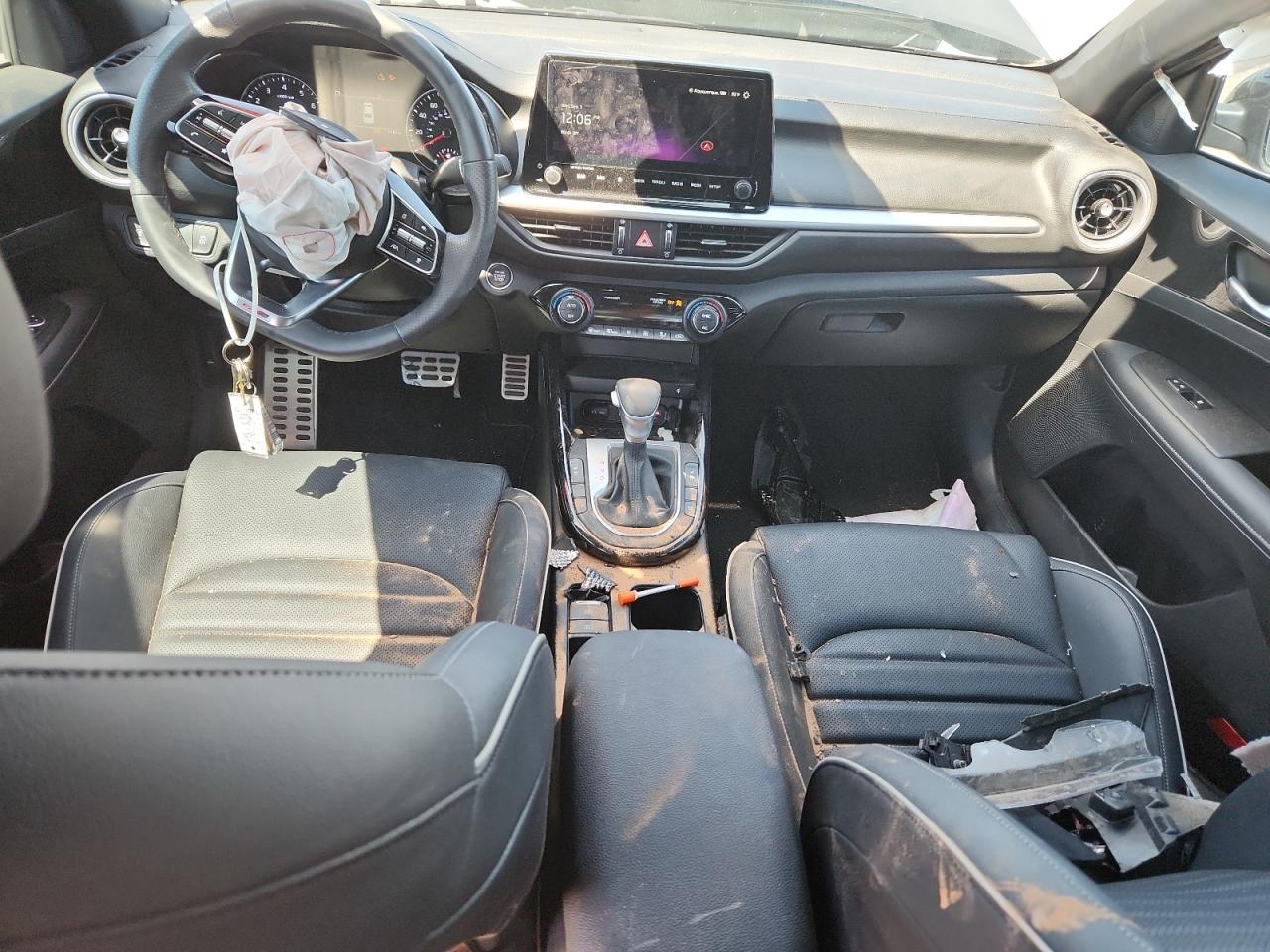 2024 Kia Forte Gt Line VIN: 3KPF54AD7RE820472 Lot: 71275165